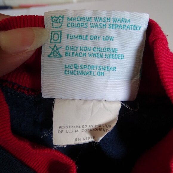 Vintage MC Sportswear Blue Grandma Graphic Sweatshirt Women Size 2X Long sleeve - Picture 5 of 9